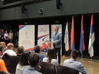 У РЕКТОРАТУ СВЕЧАНО ДОДЕЉЕНИ УГОВОРИ О СТИПЕНДИЈАМА ФОНДА ЗА МЛАДЕ ТАЛЕНТЕ „ДОСИТЕЈА“