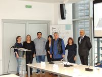 УРУЧЕНА ЗАХВАЛНИЦА УРЕДНИКУ РЕДАКЦИЈЕ НА РОМСКОМ ЈЕЗИКУ РТВ-А ПЕТРУ НИКОЛИЋУ