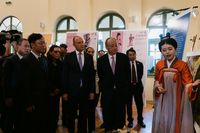 ОСНИВАЊЕ ЗАЈЕДНИЧКОГ ЦЕНТРА ЗА УМЕТНИЧКО СТВАРАЛАШТВО УНИВЕРЗИТЕТА У НОВОМ САДУ, УНИВЕРЗИТЕТА УНИОН У ПЕКИНГУ И МРЕЖЕ КУЛТУРНИХ СТАНИЦА